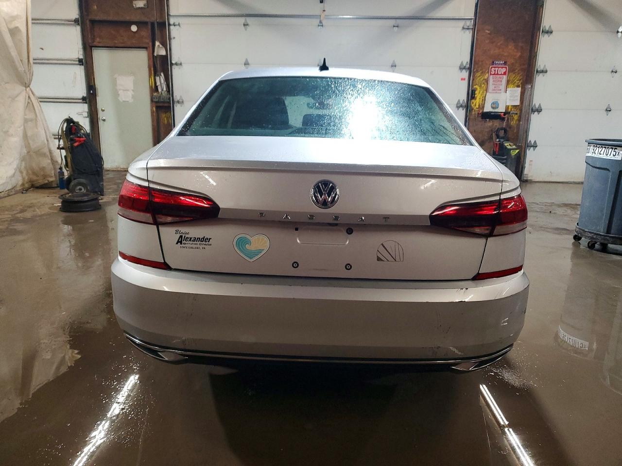 2020 VOLKSWAGEN PASSAT SE photo 6