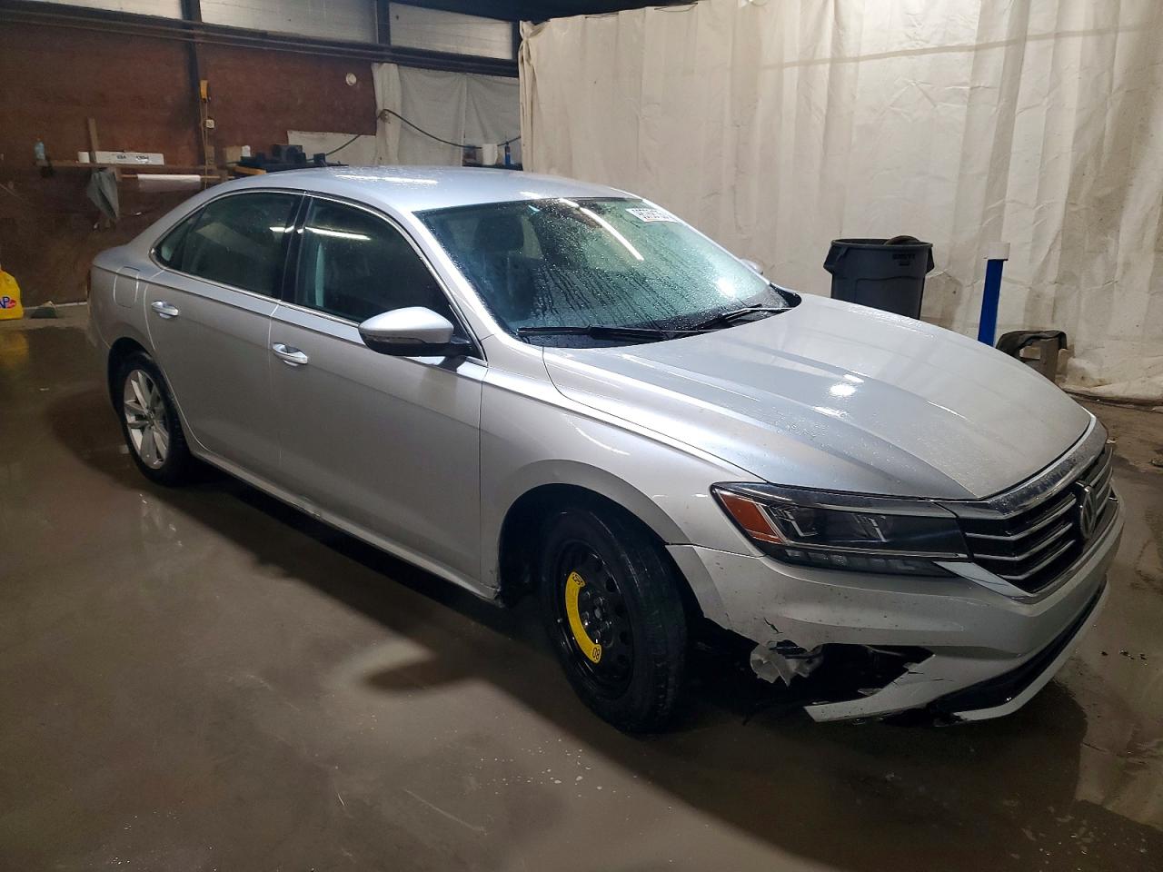 2020 VOLKSWAGEN PASSAT SE photo 4