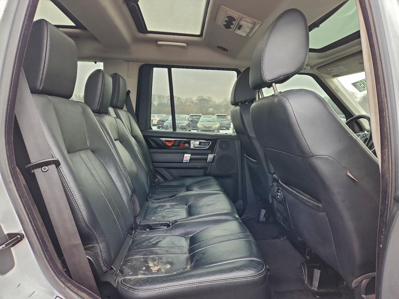 2012 LAND ROVER LR4 HSE photo 10