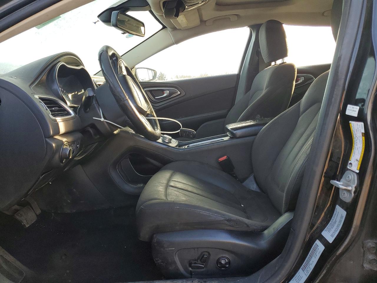 2015 CHRYSLER 200 LIMITED photo 7