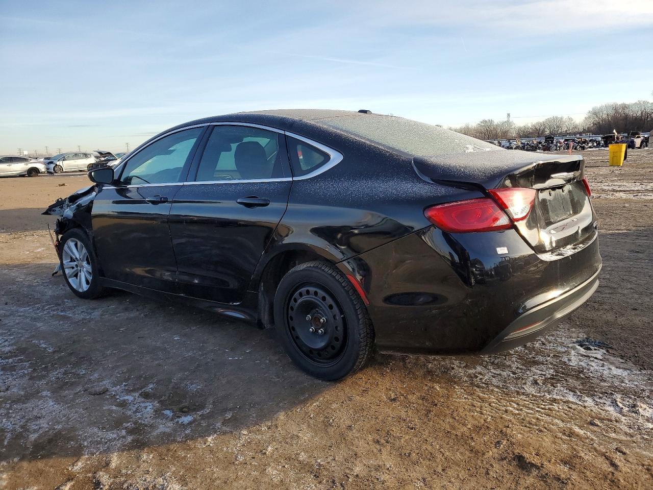 2015 CHRYSLER 200 LIMITED photo 2