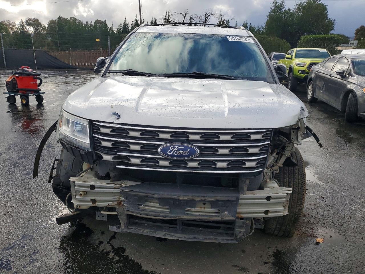2016 FORD EXPLORER XLT photo 5