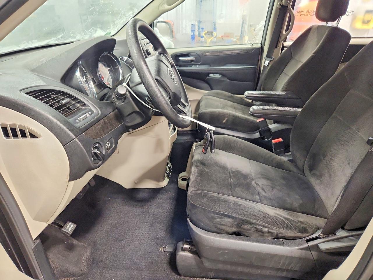 2013 DODGE GRAND CARAVAN SE photo 7
