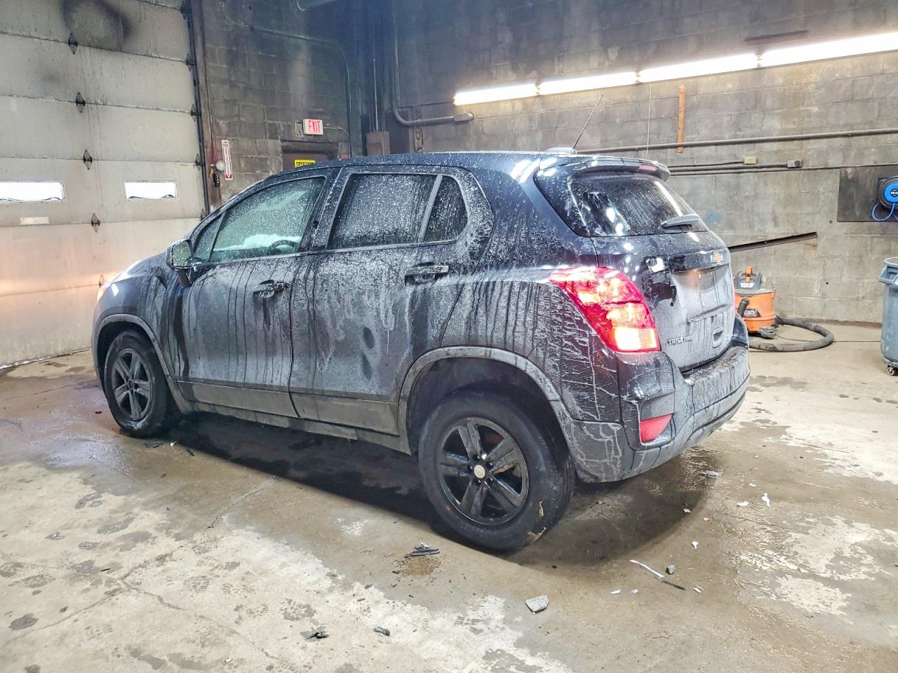 2019 CHEVROLET TRAX LS photo 3