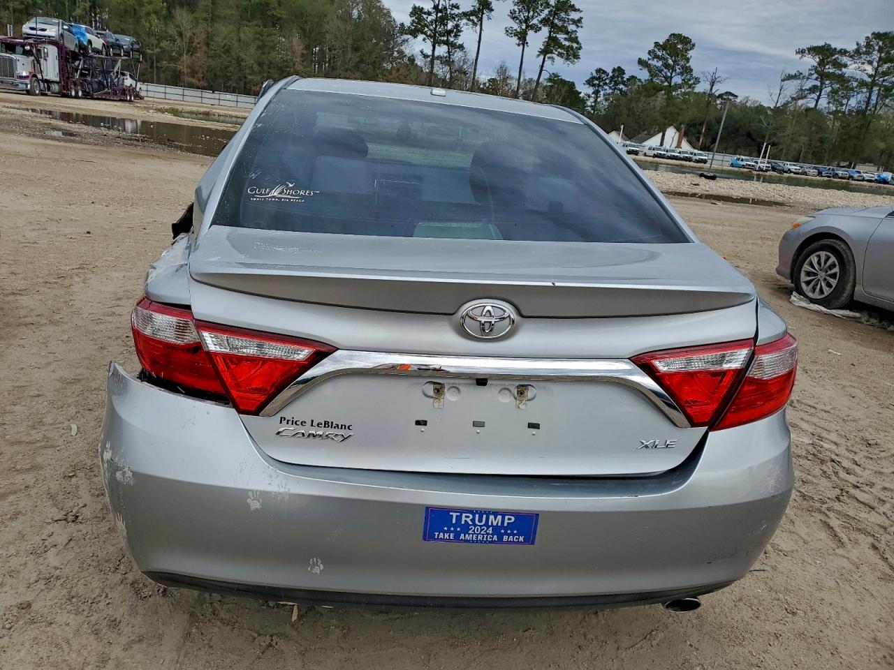 2017 TOYOTA CAMRY LE photo 21
