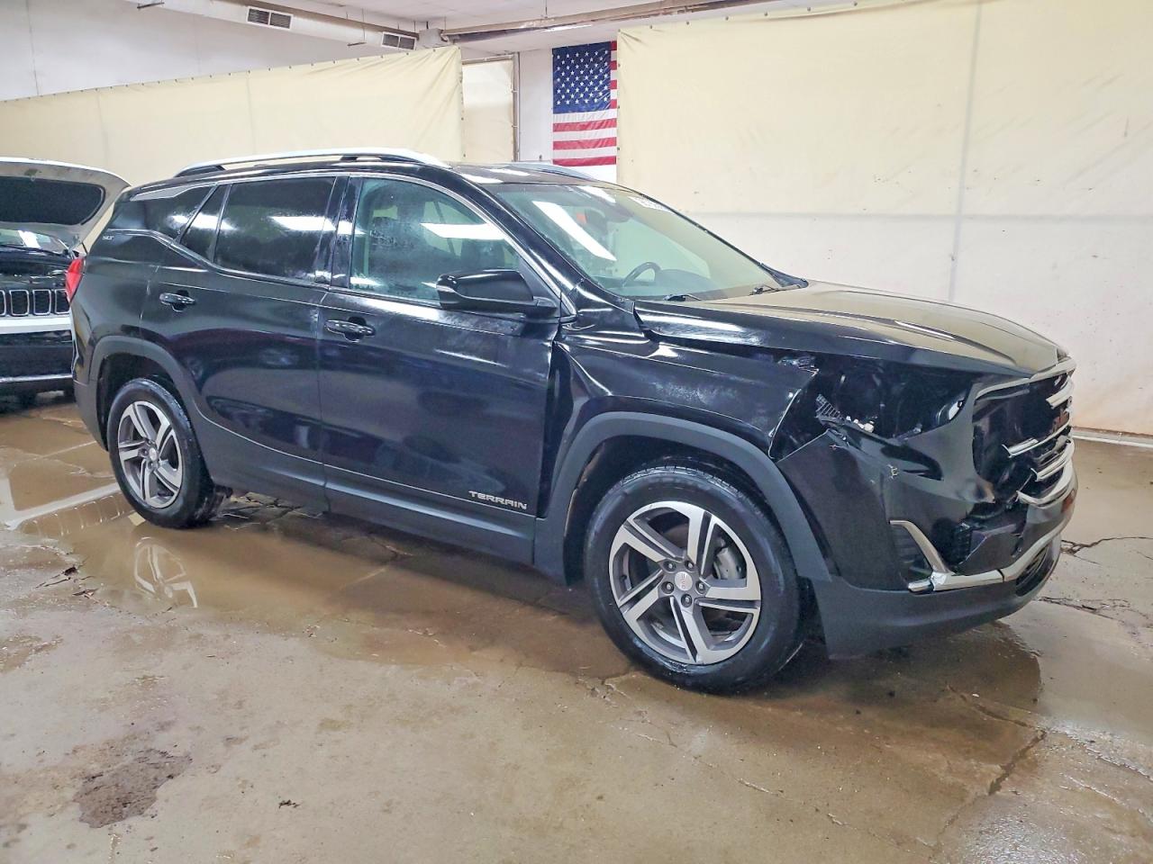 2018 GMC TERRAIN SLT photo 4