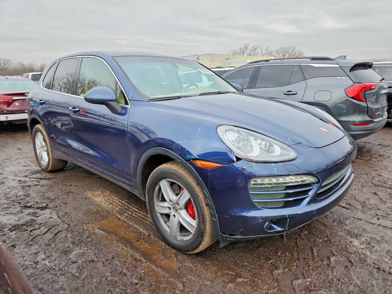2013 PORSCHE CAYENNE photo 4