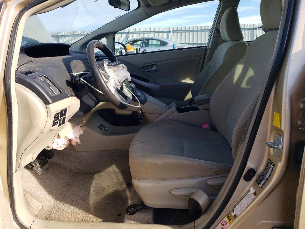 2011 TOYOTA PRIUS photo 7