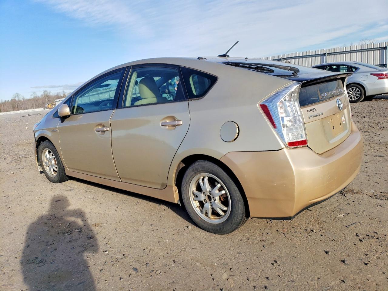 2011 TOYOTA PRIUS photo 2