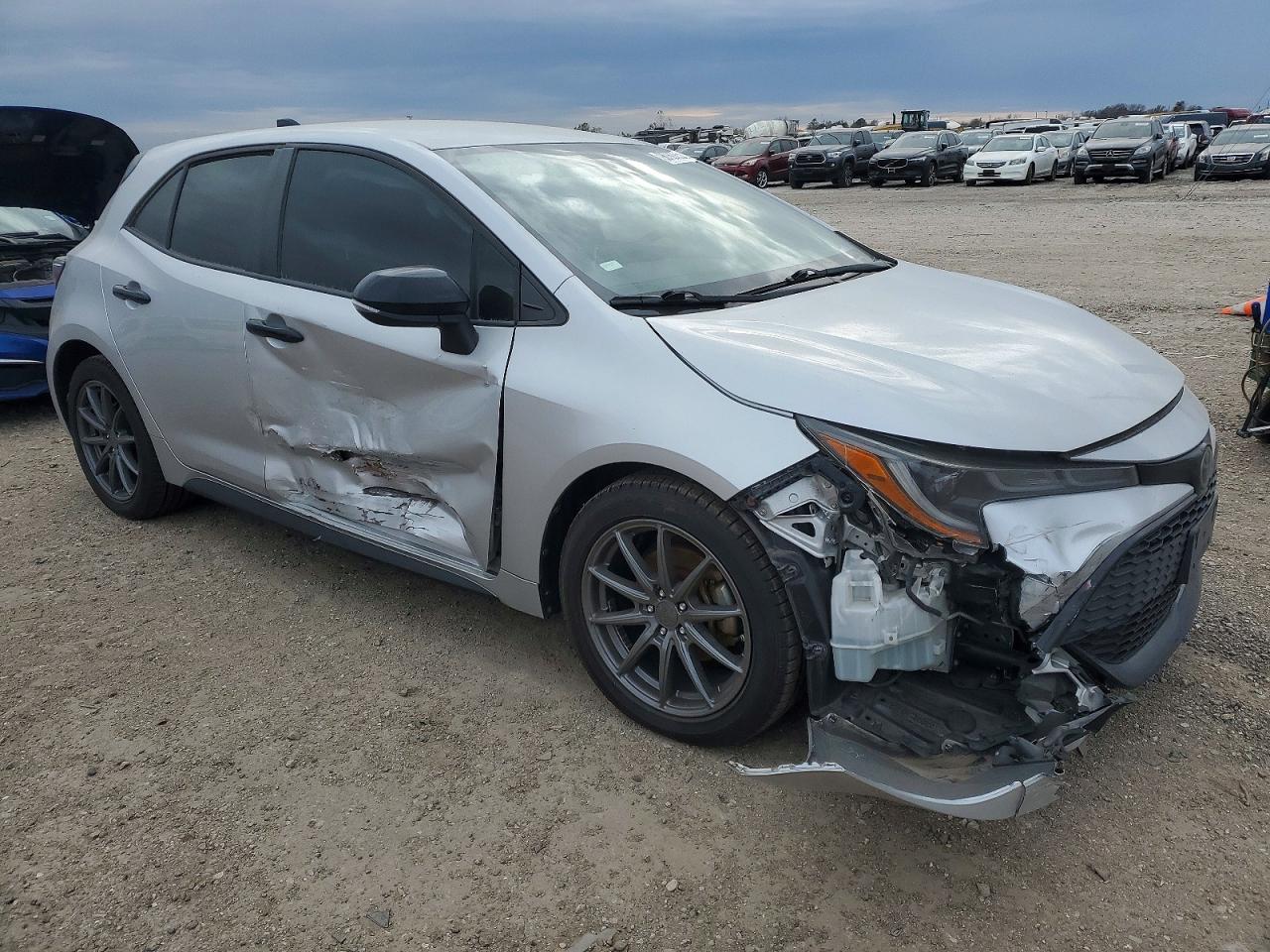 2020 TOYOTA COROLLA SE photo 4