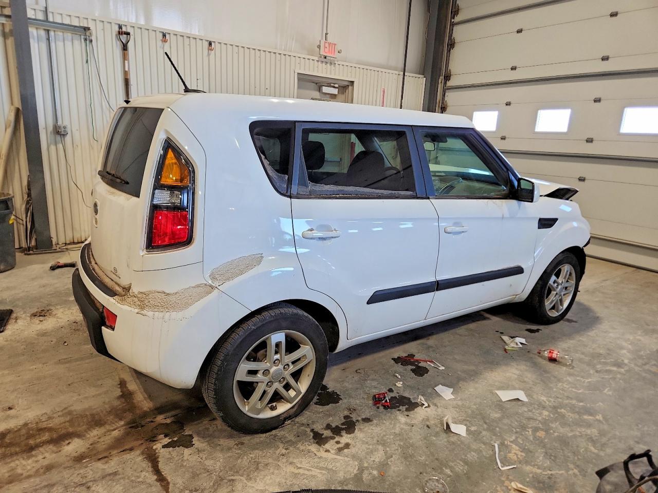 2011 KIA SOUL + photo 3