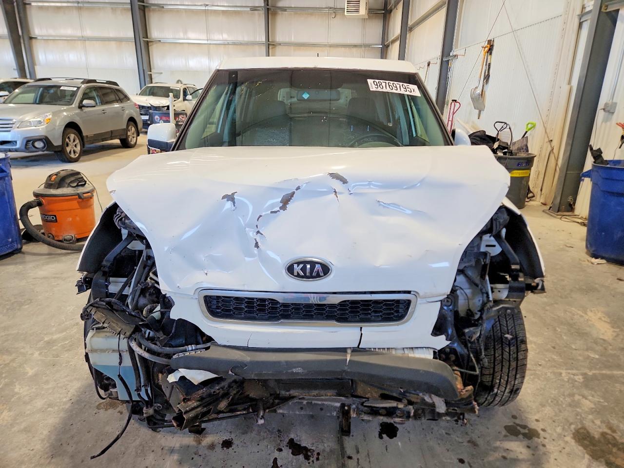 2011 KIA SOUL + photo 5