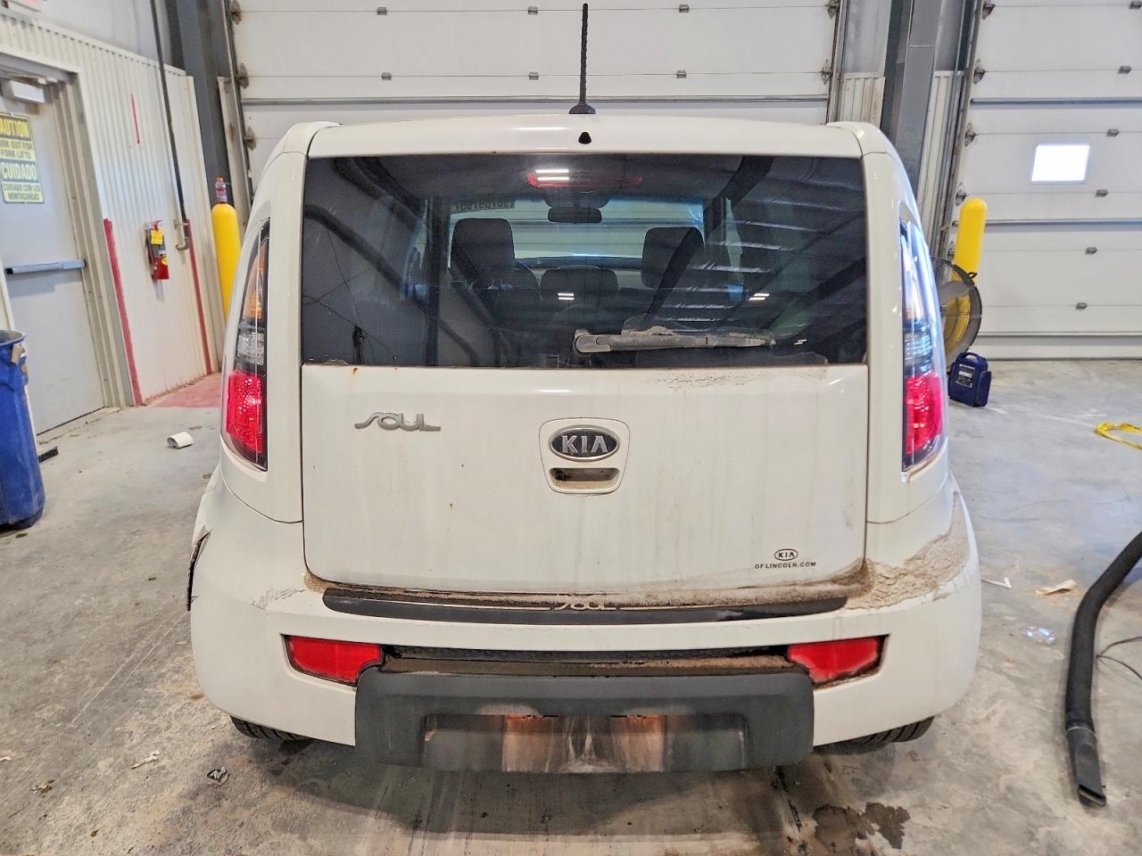 2011 KIA SOUL + photo 6