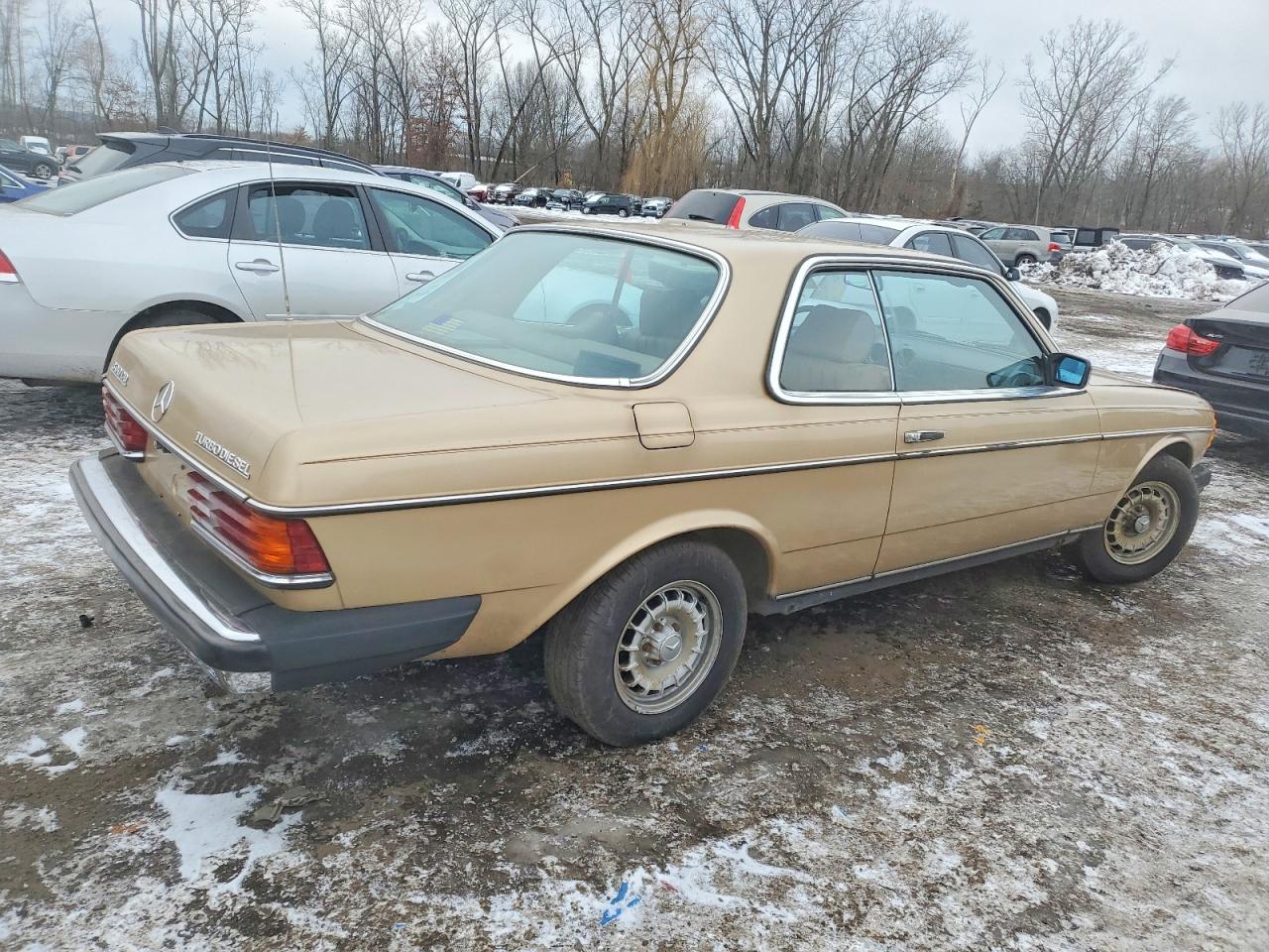 1985 MERCEDES-BENZ 300 CDT photo 3