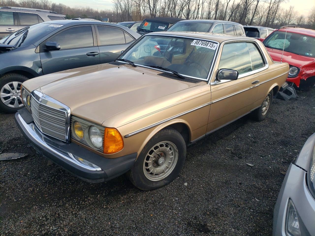 1985 MERCEDES-BENZ 300