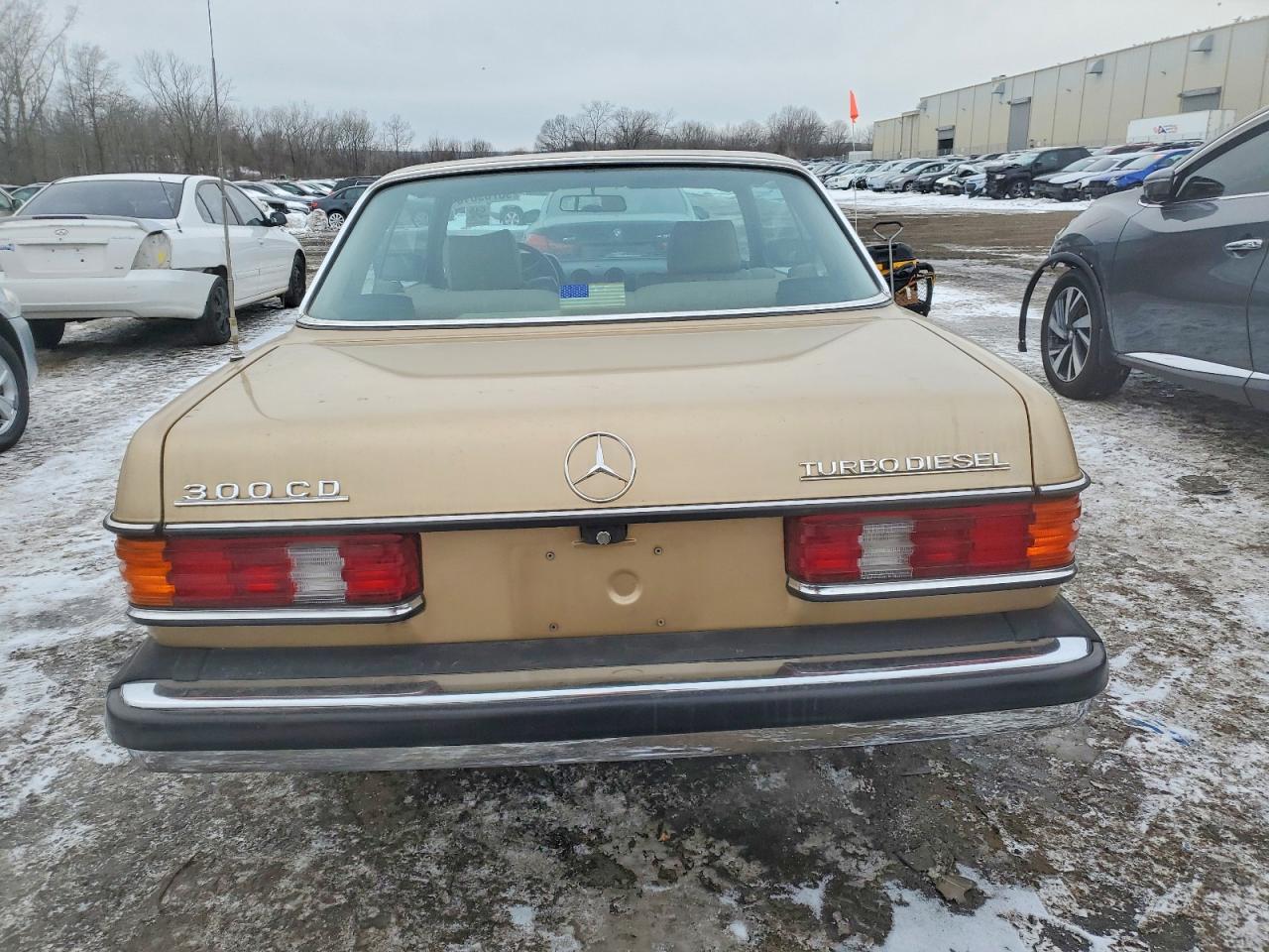 1985 MERCEDES-BENZ 300 CDT photo 6