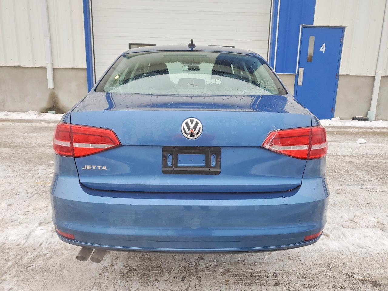 2015 VOLKSWAGEN JETTA BASE photo 6