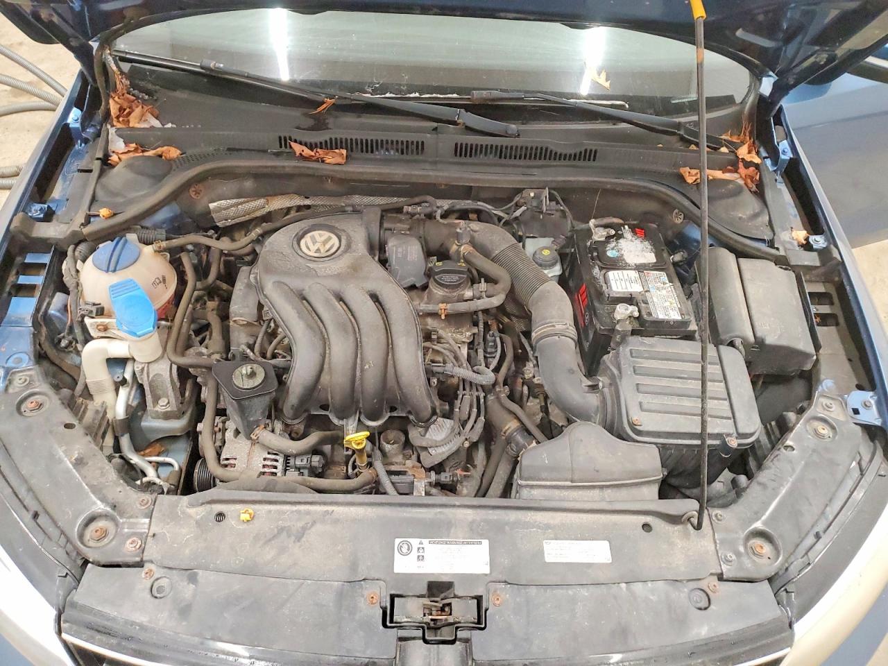 2015 VOLKSWAGEN JETTA BASE photo 11