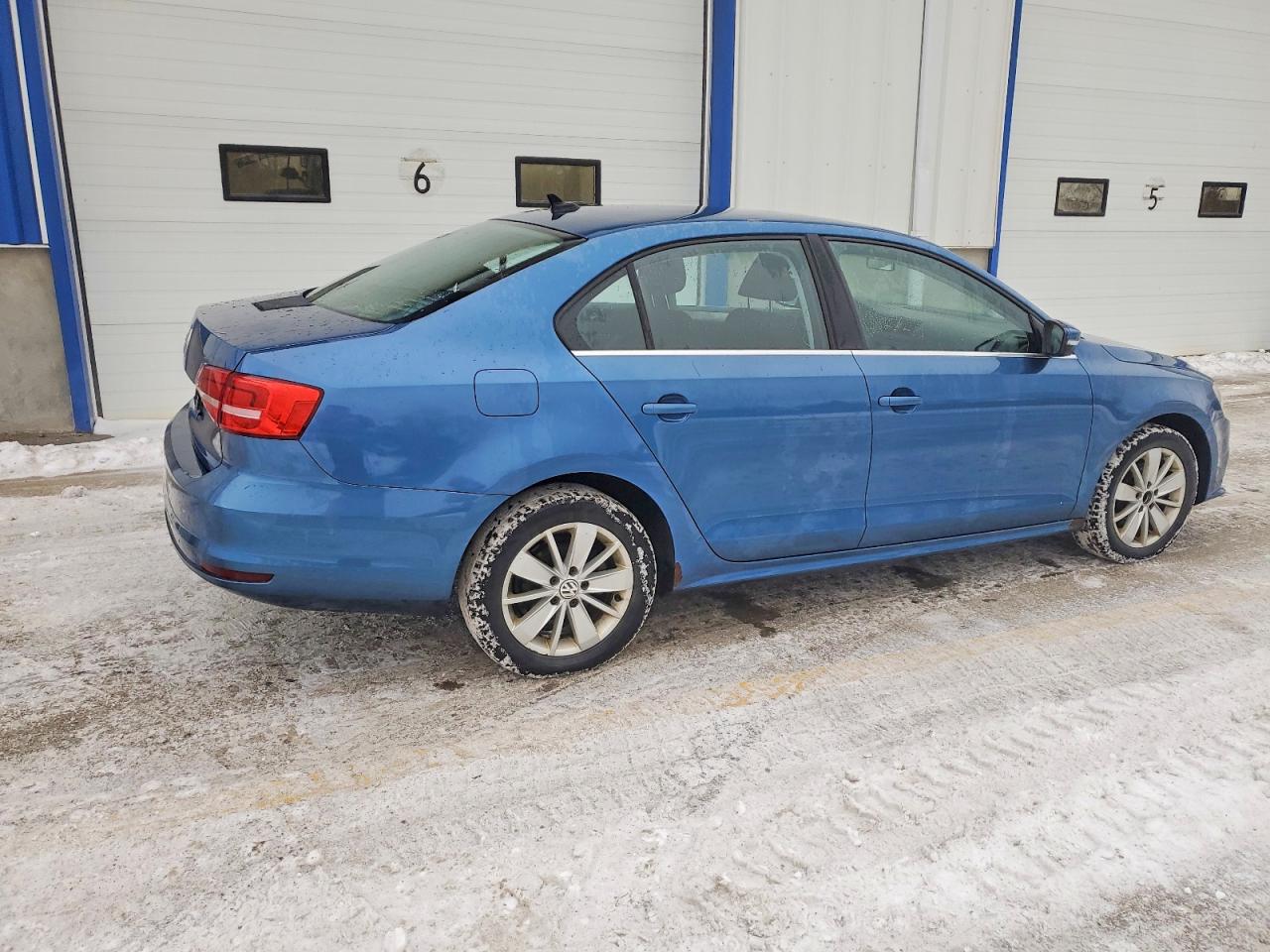 2015 VOLKSWAGEN JETTA BASE photo 3