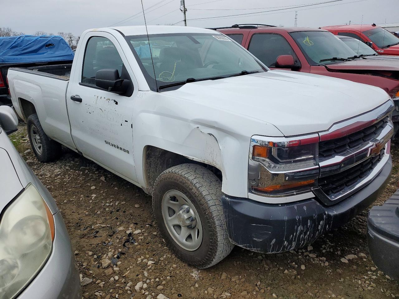 2017 CHEVROLET SILVERADO C1500 photo 4