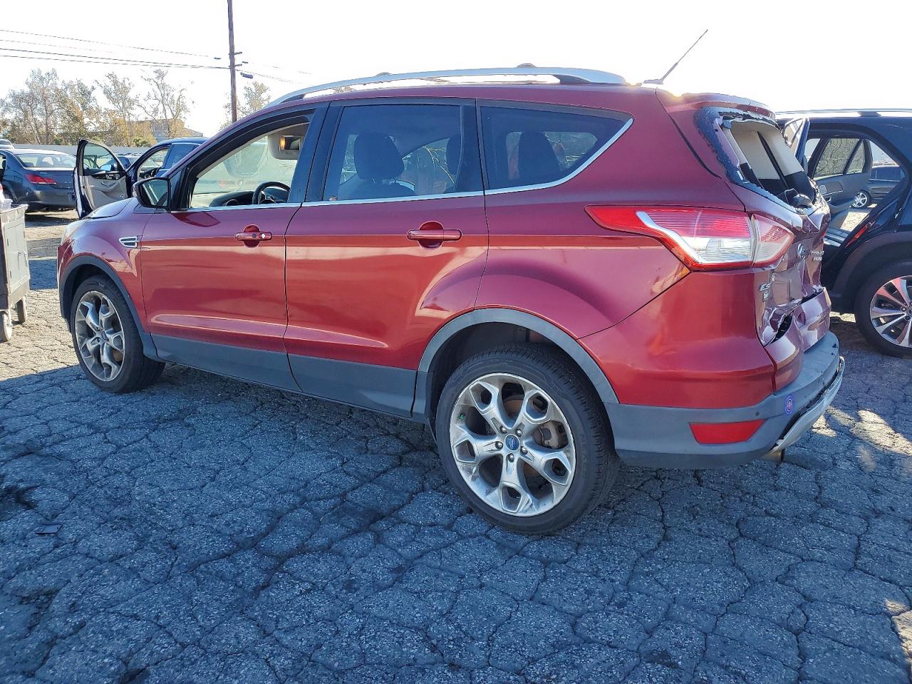 2013 FORD ESCAPE TITANIUM photo 2