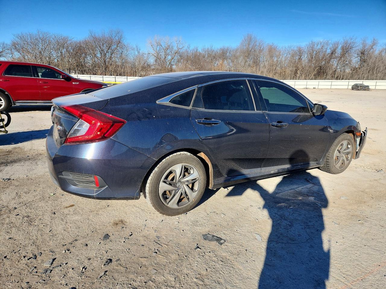 2020 HONDA CIVIC LX photo 3