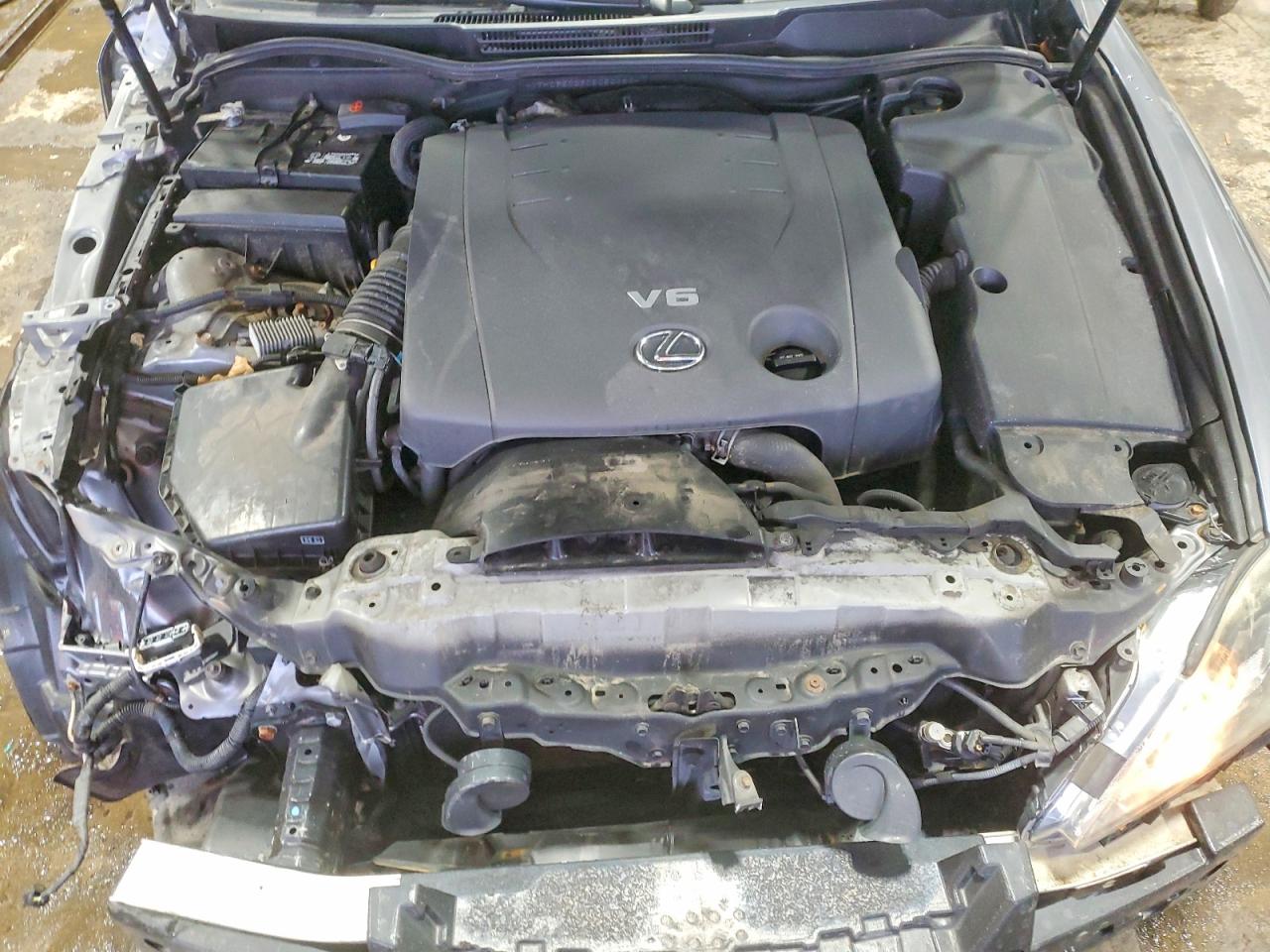 2012 LEXUS IS 250 photo 11