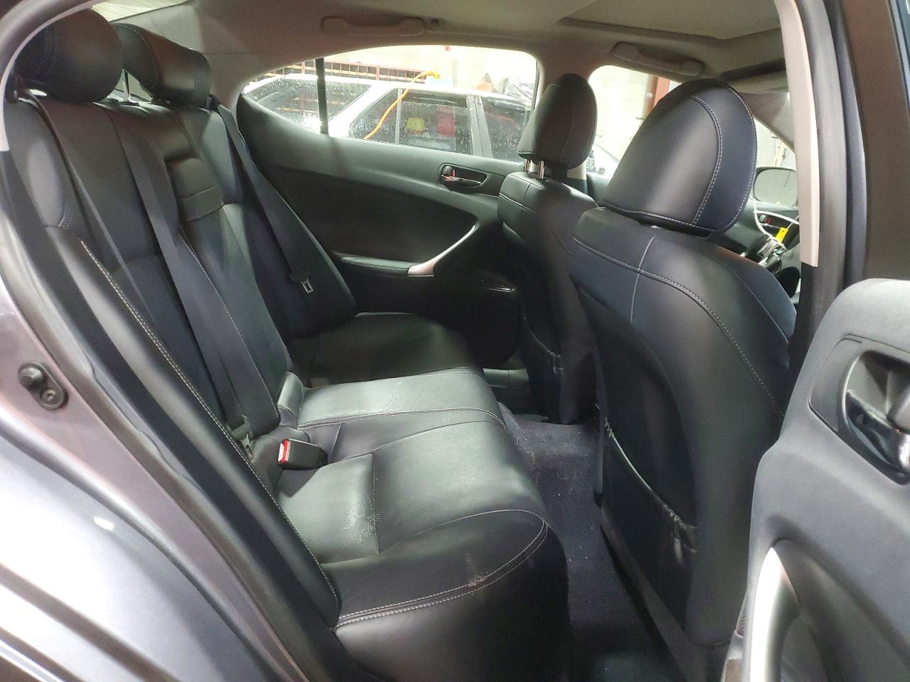 2012 LEXUS IS 250 photo 10