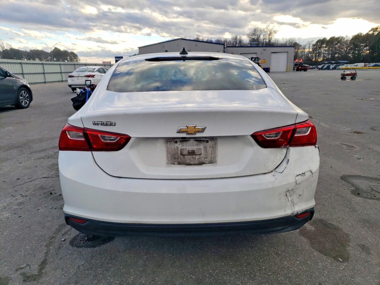 2018 CHEVROLET MALIBU LS photo 6