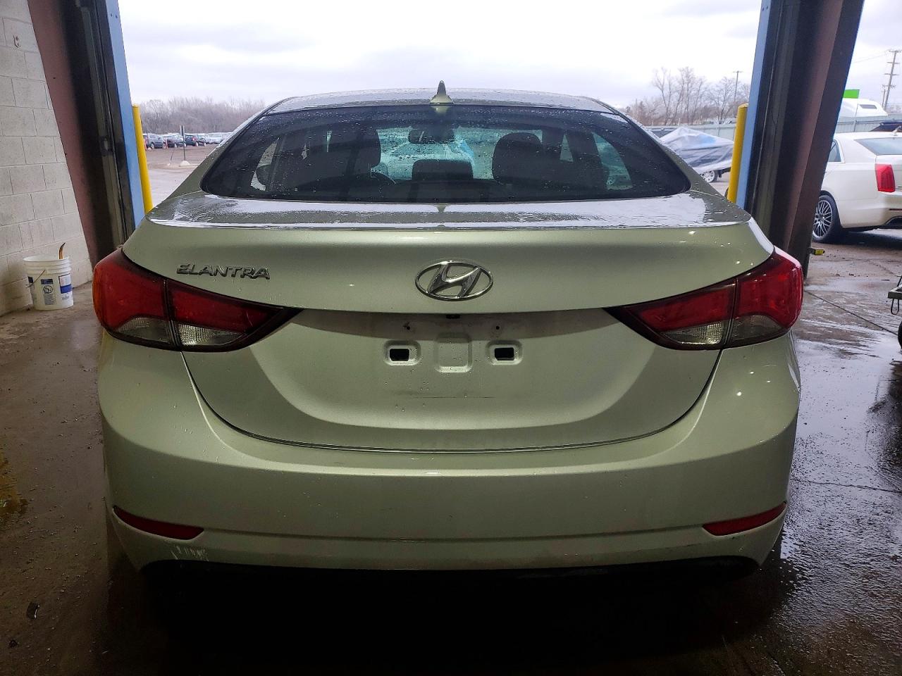 2015 HYUNDAI ELANTRA SE photo 6