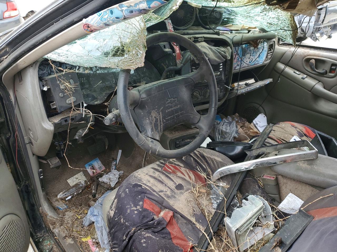 1998 CHEVROLET BLAZER photo 8