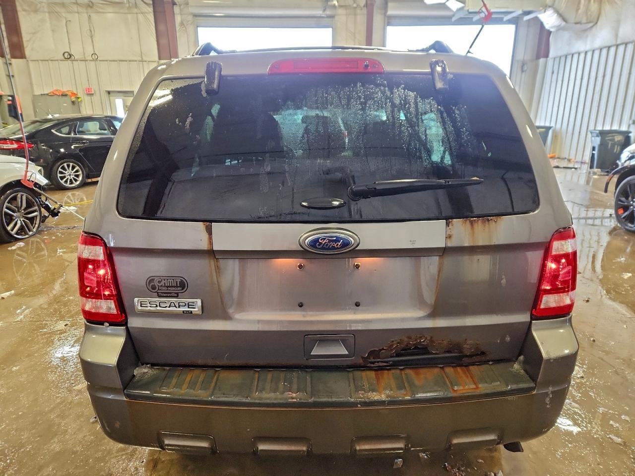 2011 FORD ESCAPE XLT photo 6