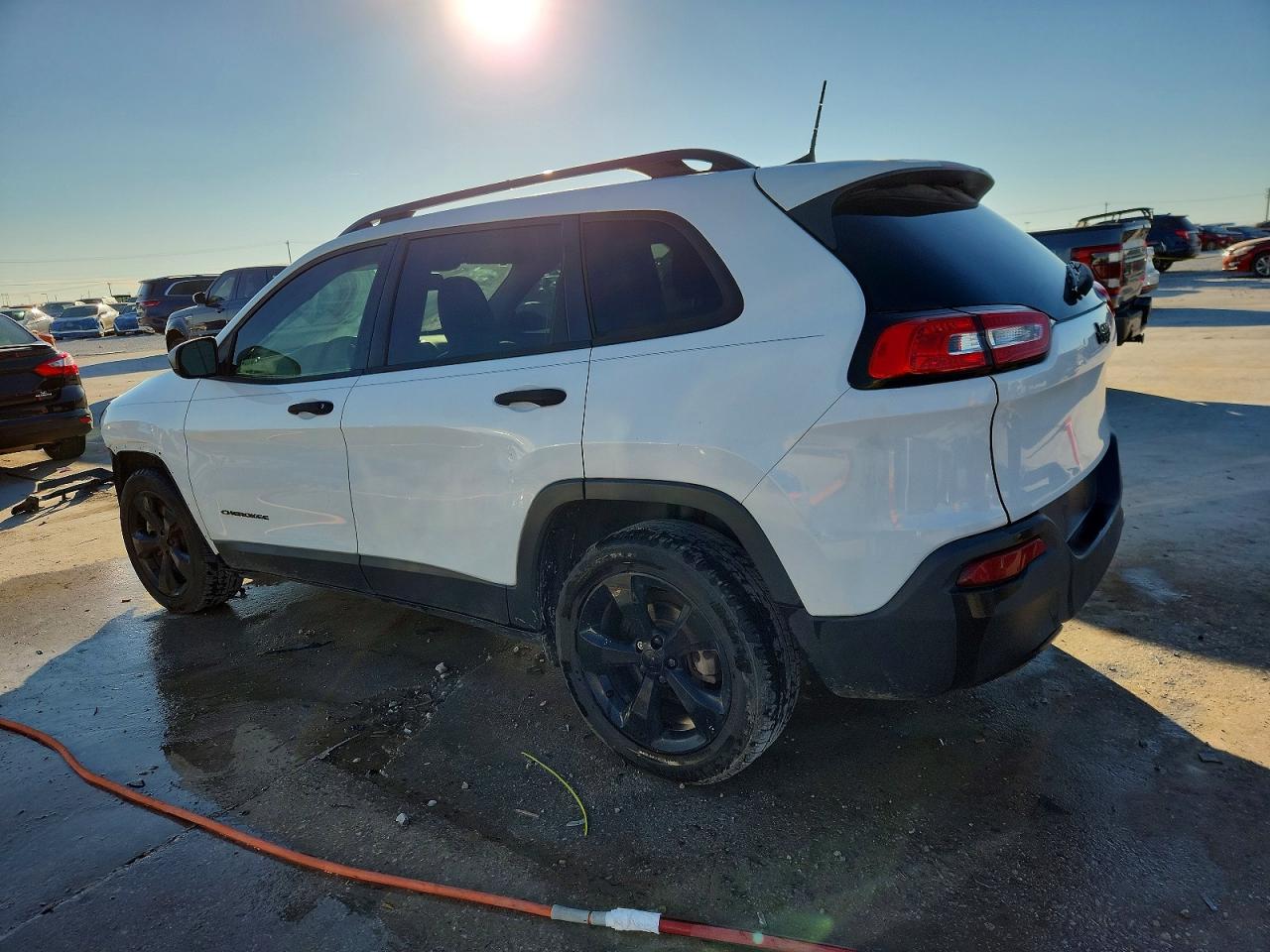 2017 JEEP CHEROKEE SPORT photo 2