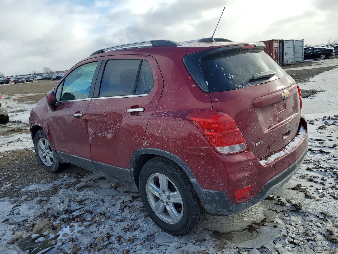 2019 CHEVROLET TRAX 1LT photo 2