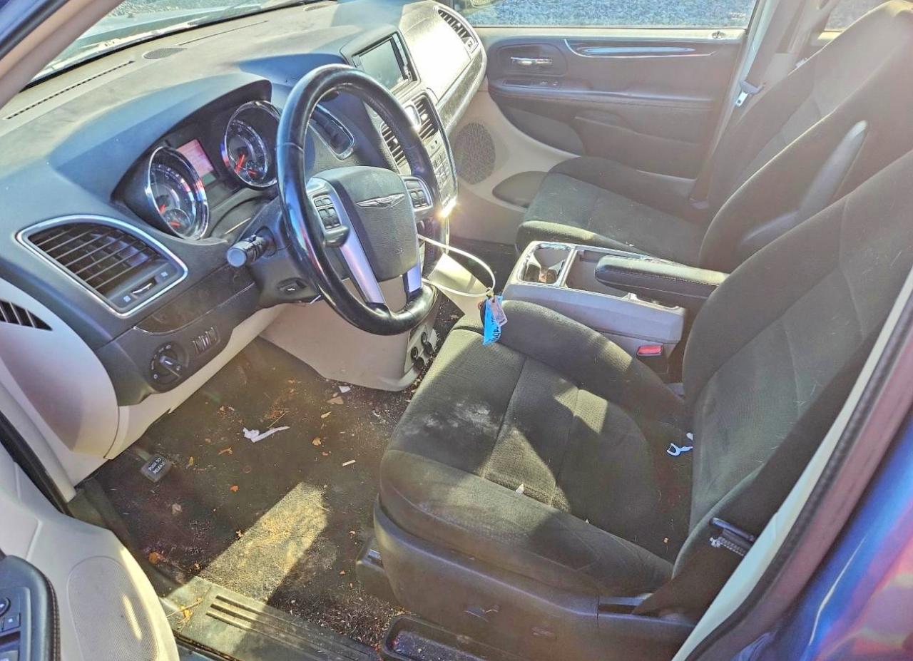 2011 CHRYSLER TOWN & COUNTRY TOURING photo 19