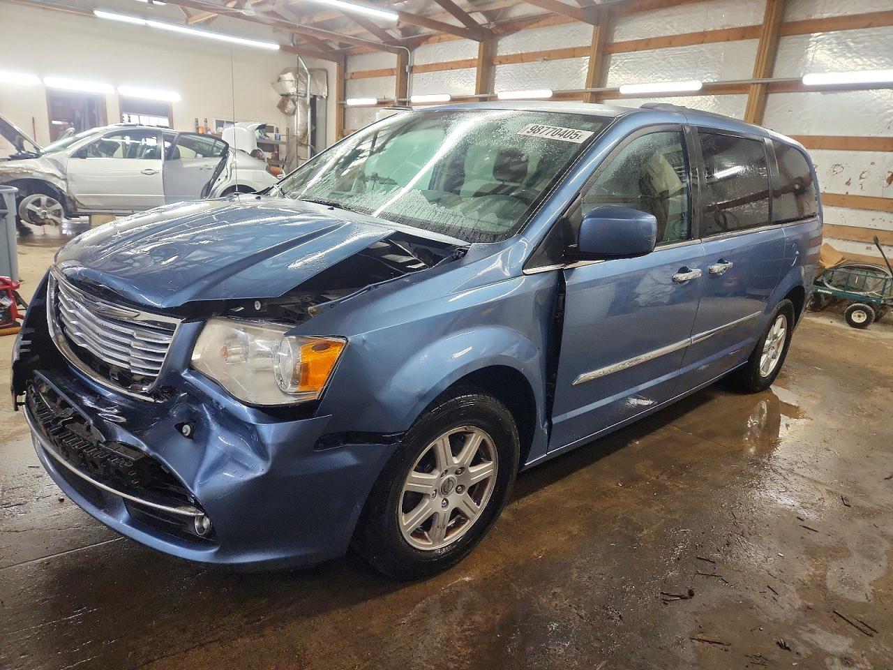 2011 CHRYSLER TOWN & COUNTRY