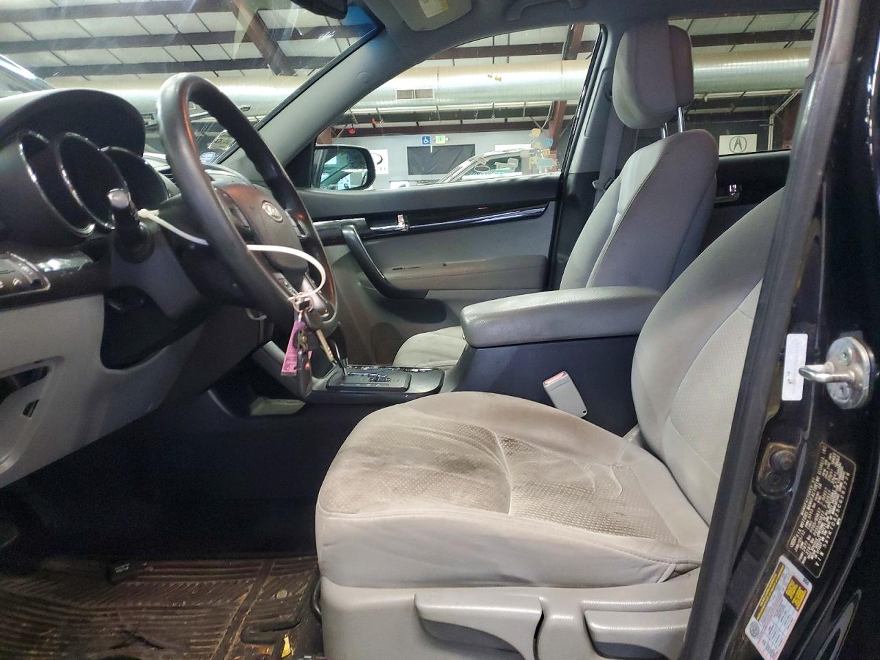 2012 KIA SORENTO BASE photo 7