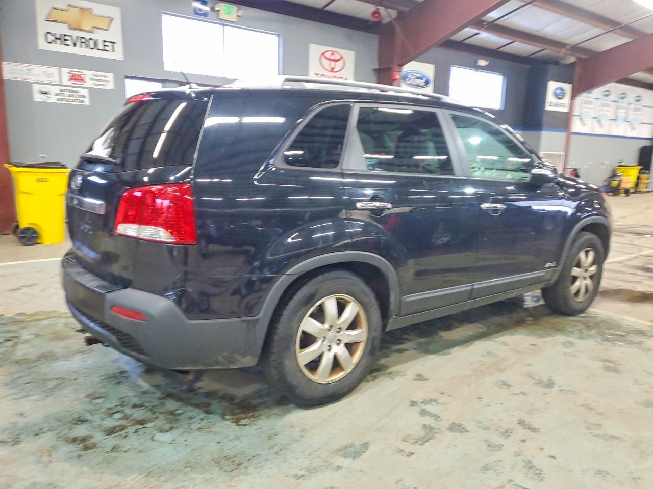 2012 KIA SORENTO BASE photo 3