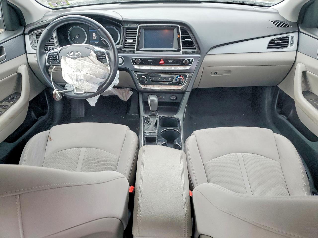 2018 HYUNDAI SONATA SPORT photo 8