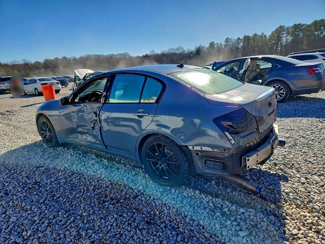 2010 INFINITI G37 BASE photo 2