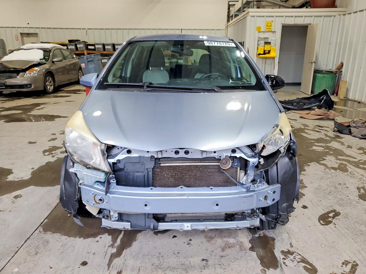 2012 TOYOTA YARIS photo 5