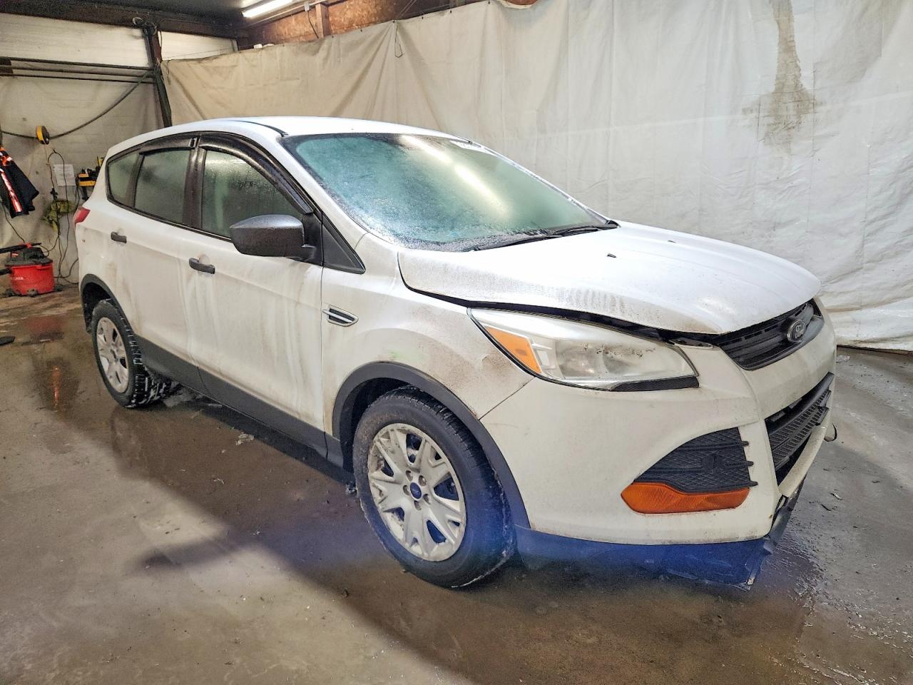 2016 FORD ESCAPE S photo 4