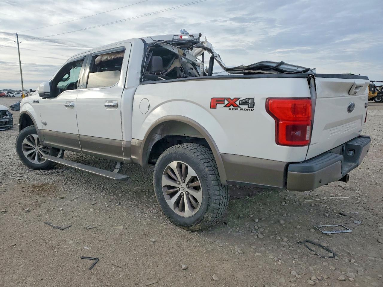 2018 FORD F150 SUPERCREW photo 2