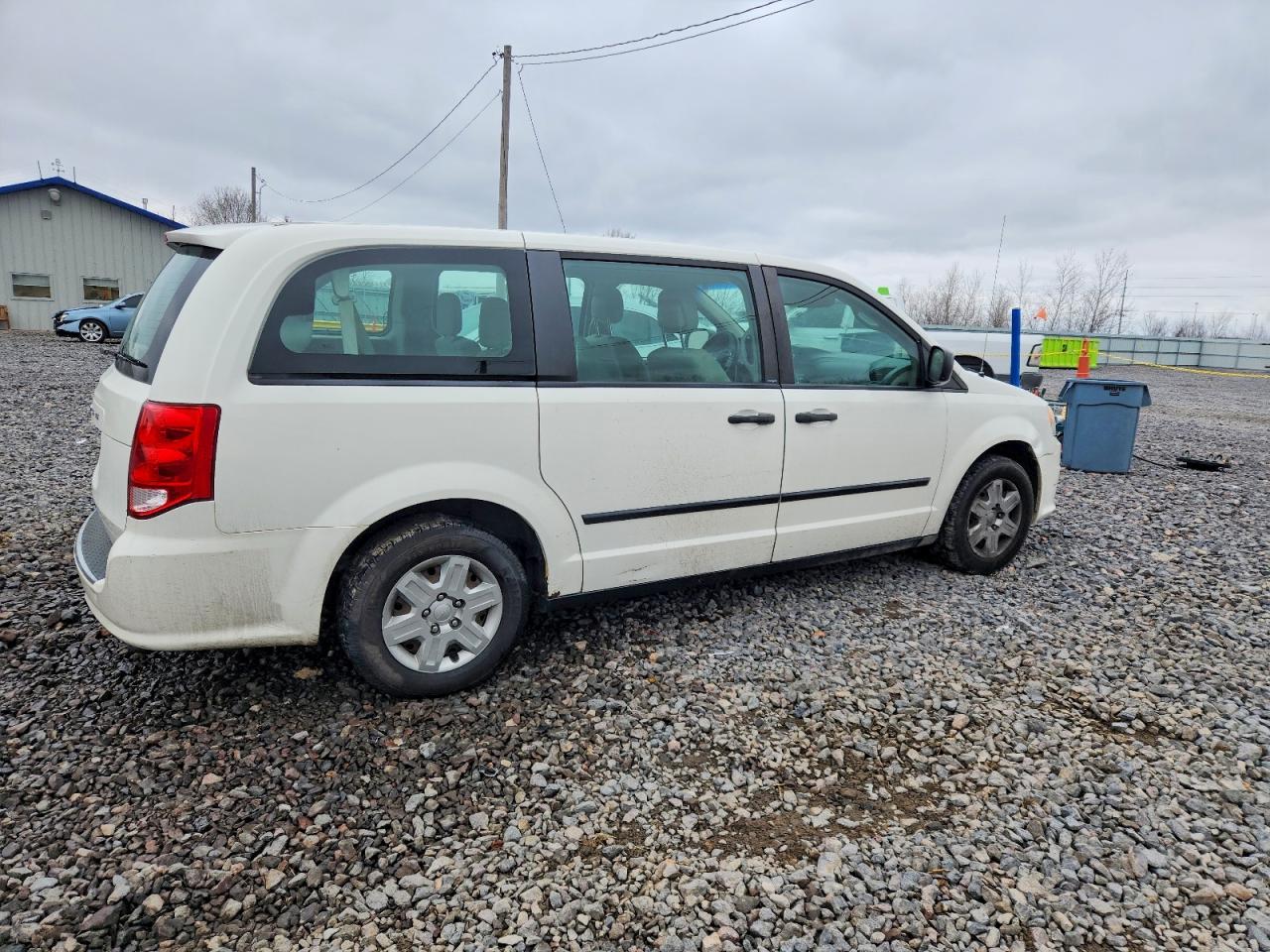 2012 DODGE GRAND CARAVAN SE photo 3