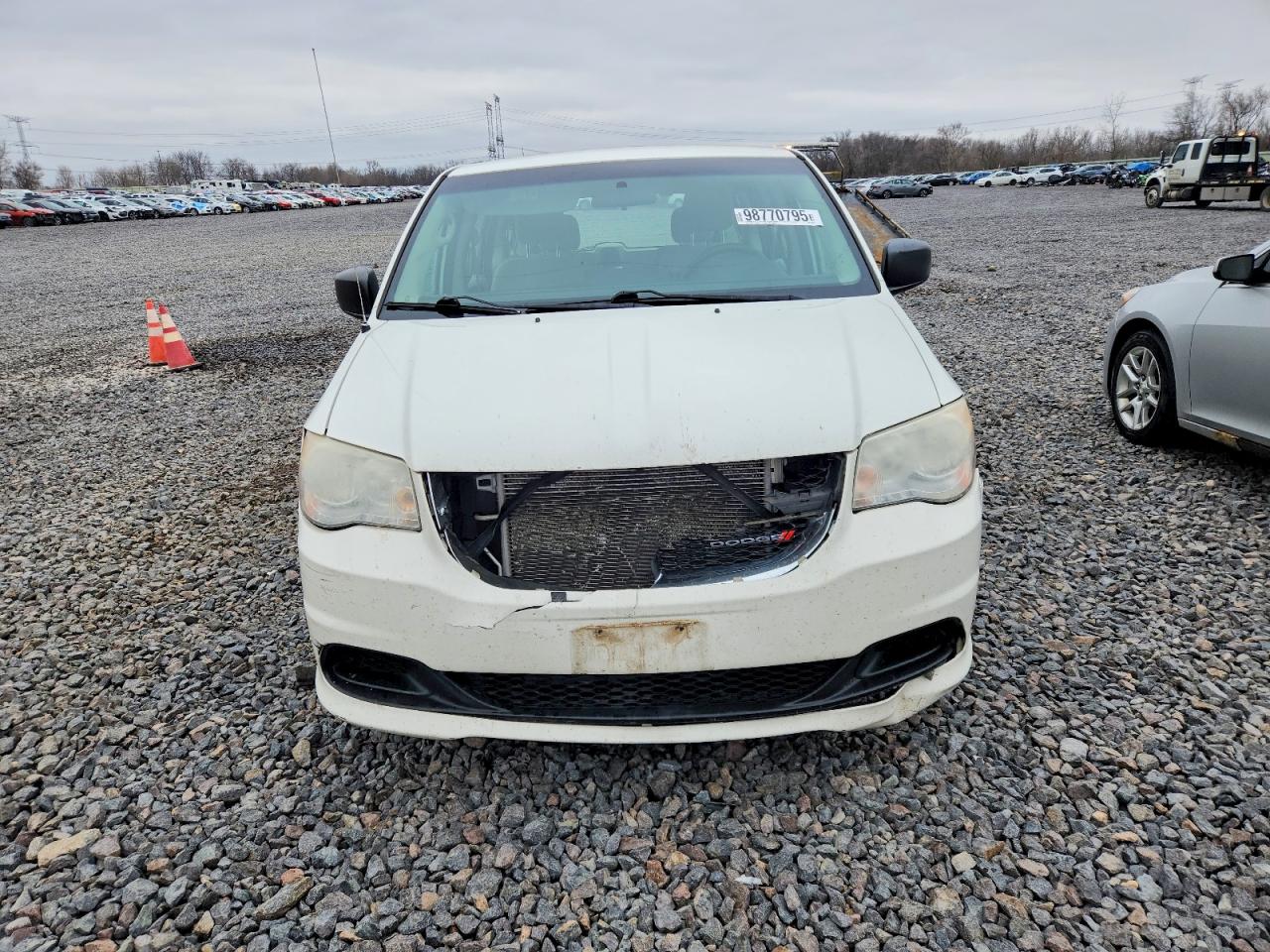 2012 DODGE GRAND CARAVAN SE photo 5