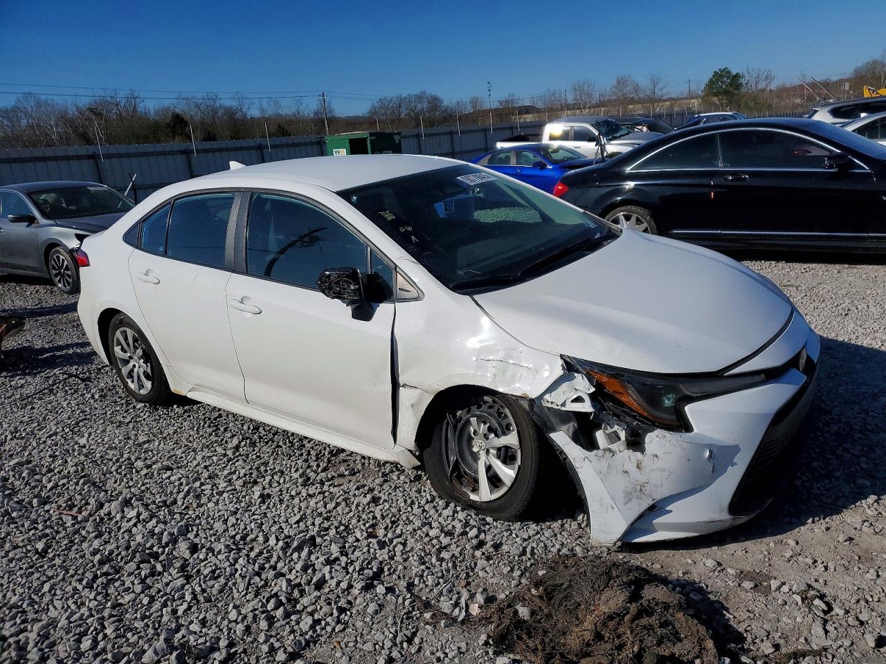 2023 TOYOTA COROLLA LE photo 4