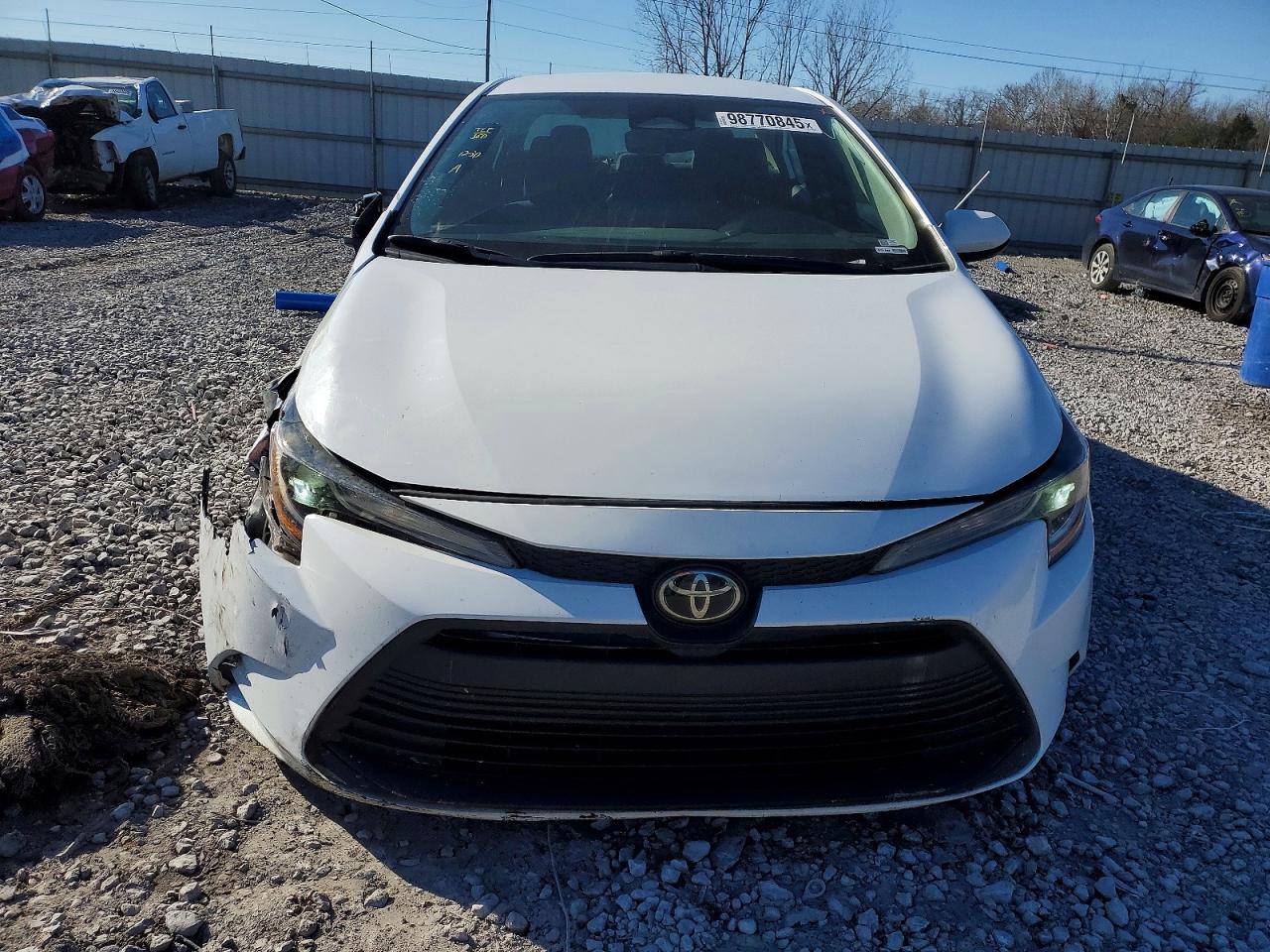 2023 TOYOTA COROLLA LE photo 5