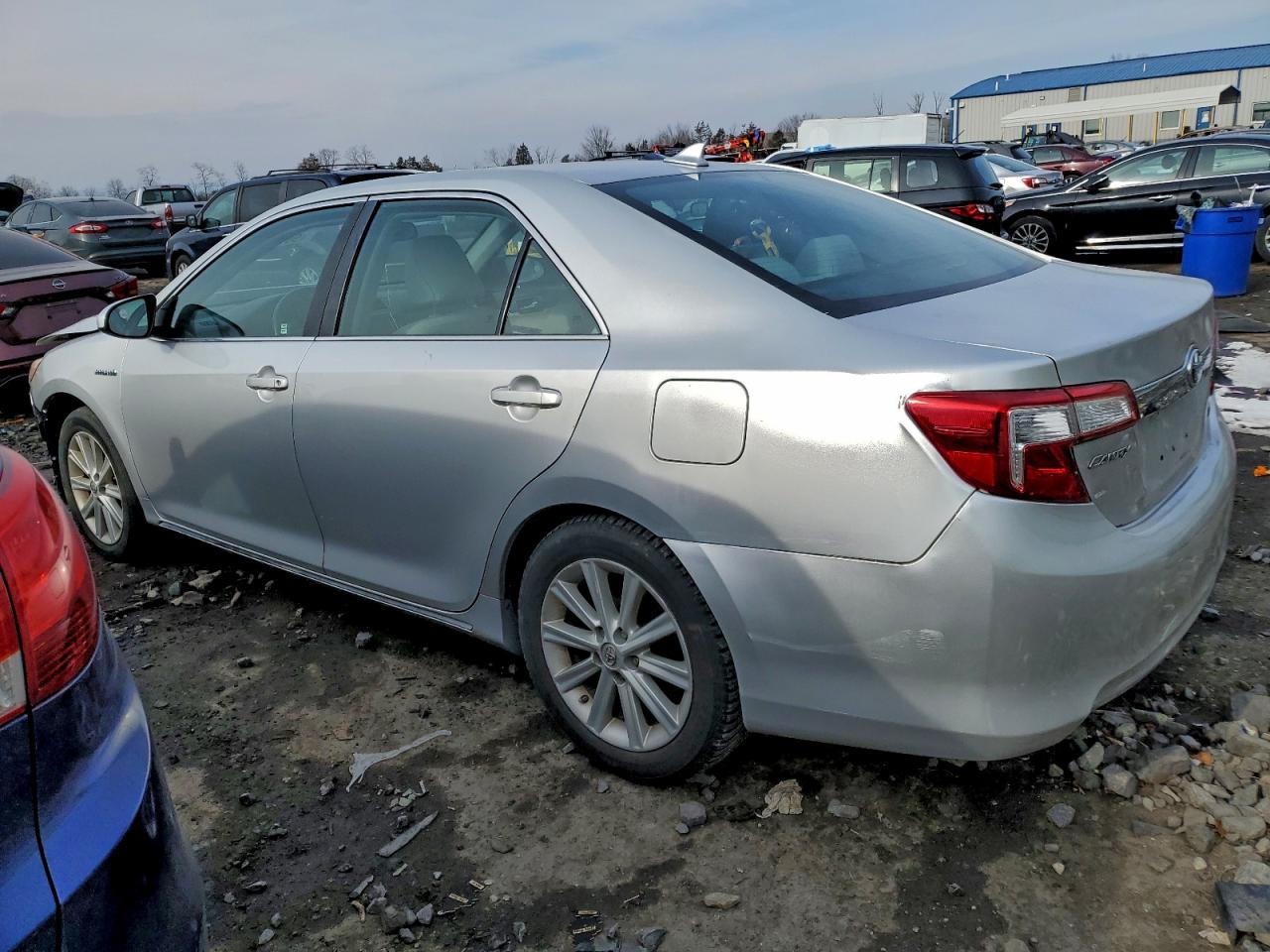 2014 TOYOTA CAMRY HYBRID photo 2