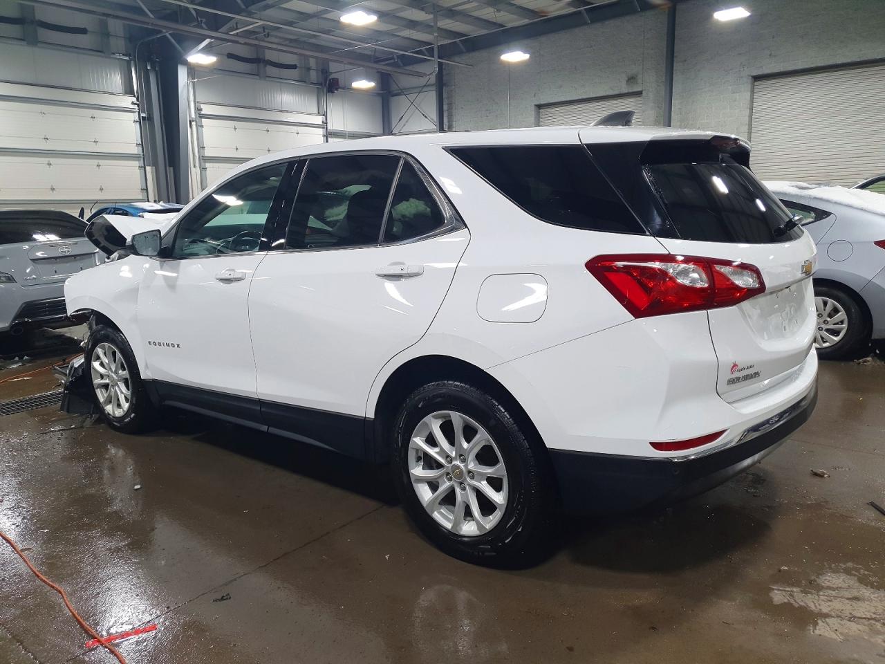 2019 CHEVROLET EQUINOX LT photo 2