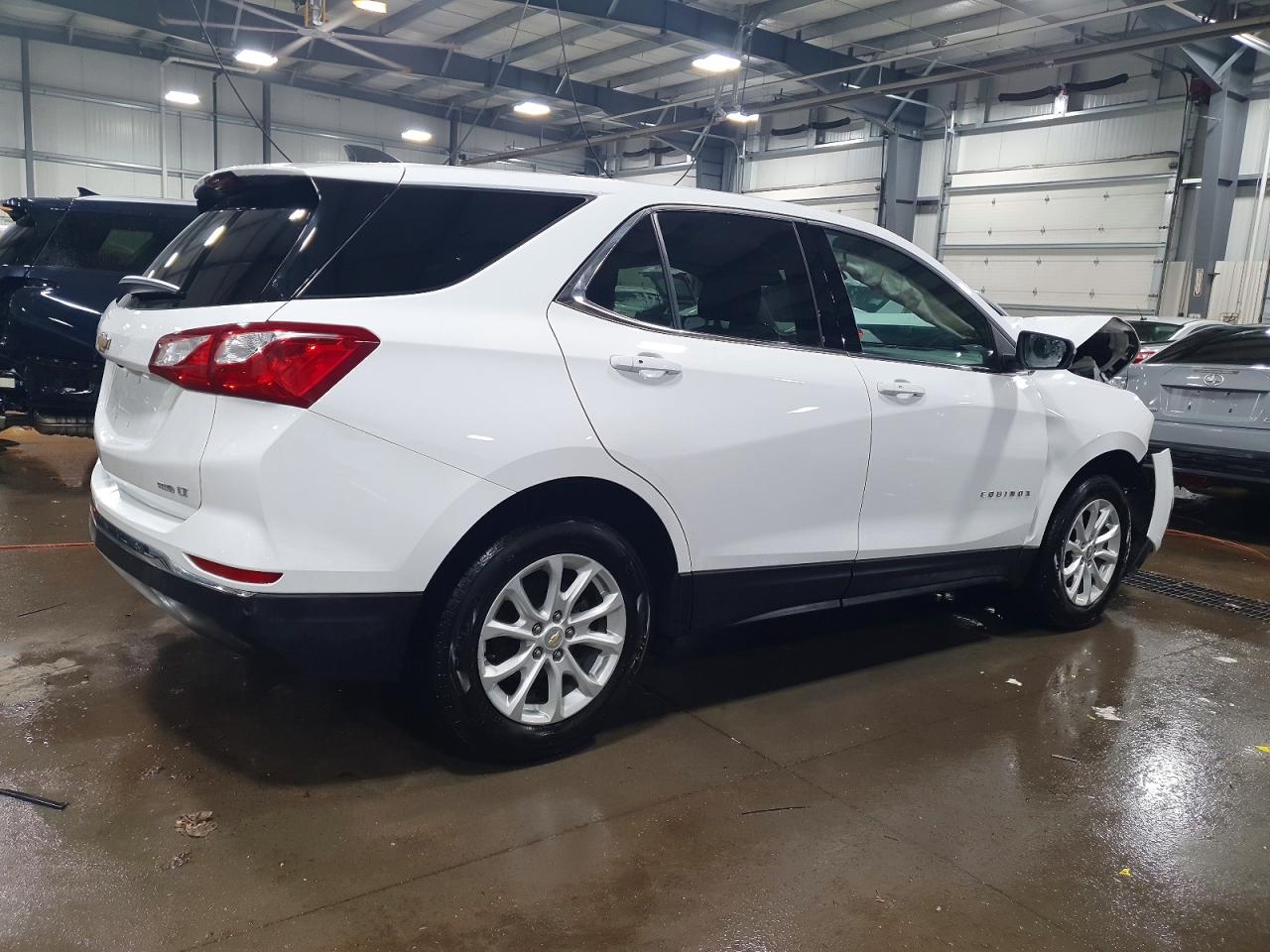 2019 CHEVROLET EQUINOX LT photo 3